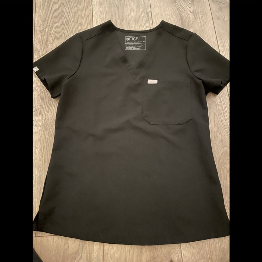 Figs Women’s Catarina Black XS Scrub Top❣️